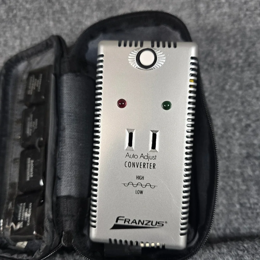 Franzus Model 200 Auto Adjust Voltage‎ Converter Set With Adapters